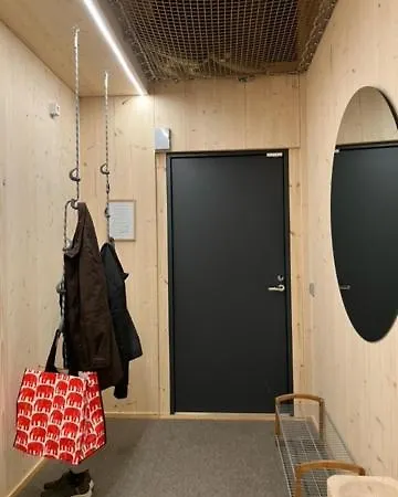 Havu Laajavuori - Luksushuvila Keskellae Suomalaista Metsaeae, * Jyväskylä