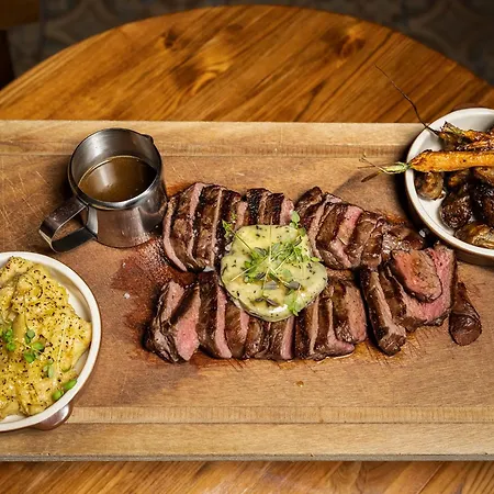 Havu Laajavuori - Luksushuvila Keskellae Suomalaista Metsaeae, Villa