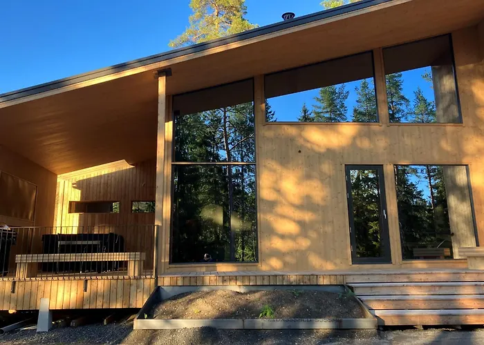Havu Laajavuori - Luksushuvila Keskellae Suomalaista Metsaeae,