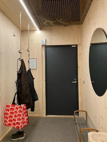 Havu Laajavuori - Luksushuvila Keskellae Suomalaista Metsaeae, * Jyvaskyla