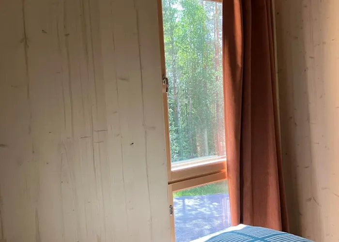 Havu Laajavuori - Luksushuvila Keskellae Suomalaista Metsaeae,